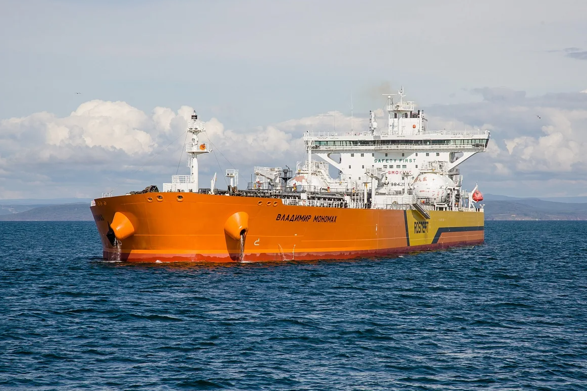 Когда мы наконец начнем полноценно продавать нефть за рубли?