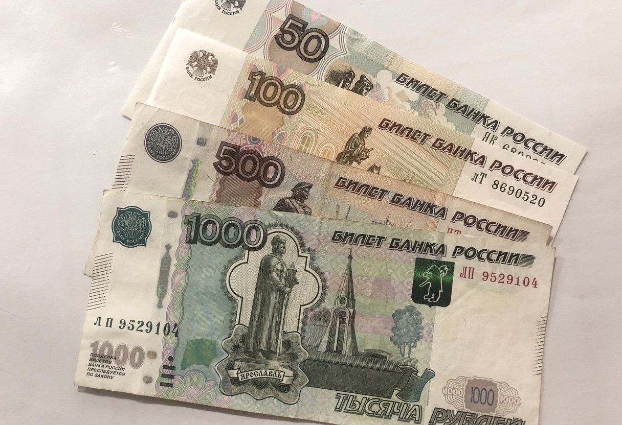 Россияне держат в банках 68,4 трлн рублей. Они тормозят экономику или сдерживают цены?