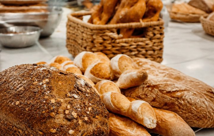 Пшеница на юге за неделю подешевела на 22%, а хлеб с начала года подорожал на 5%. Как так?