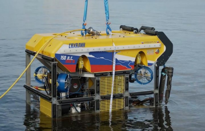 Первый российский тяжёлый подводный робот вышел в море. Зачем ему кабель и две «руки»?